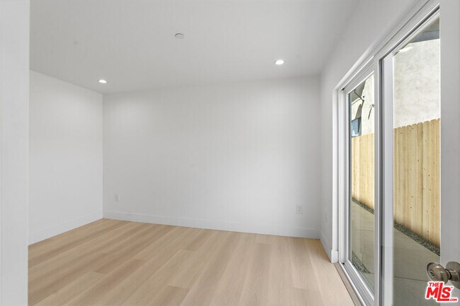 Building Photo - 10963 Calvert St