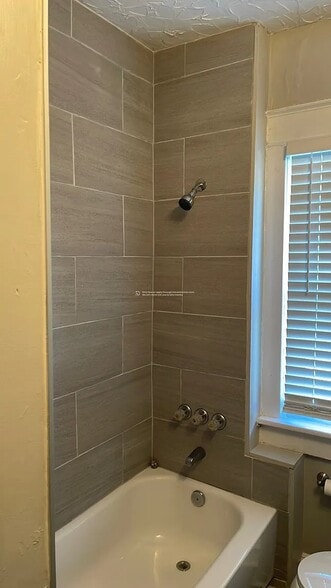 Building Photo - 2301 College Ave