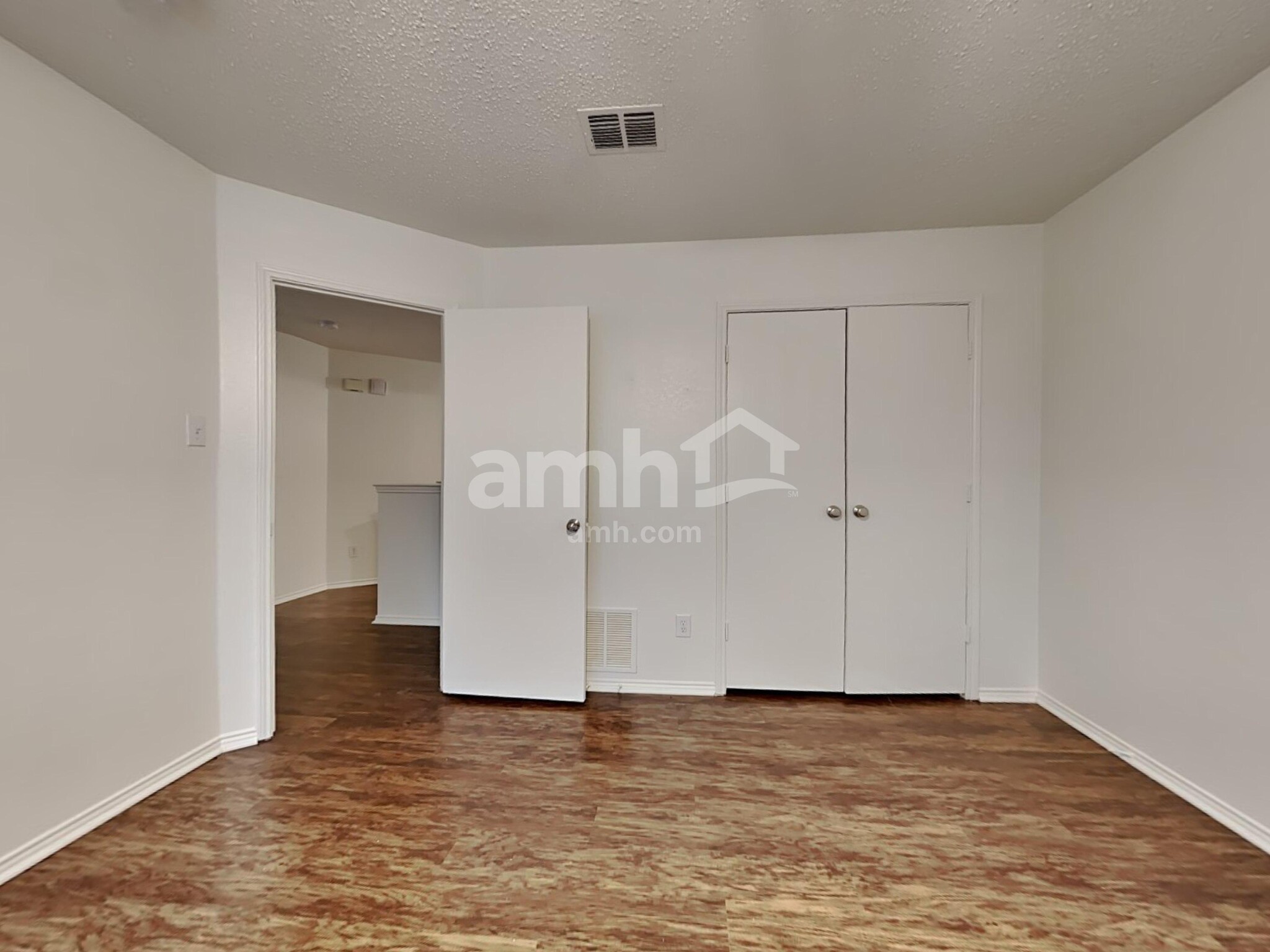 Building Photo - 4105 Hunters Creek Dr