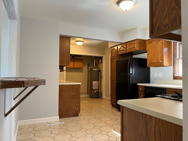 Building Photo - 137 Sumac Dr