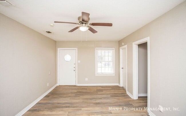 Building Photo - 2404 27th St