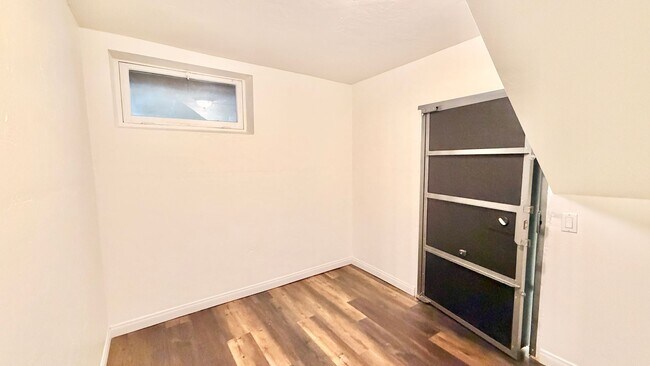 Building Photo - Beautiful Craftsman-style Home with fenced yard space, detached garage and additional parking in ...