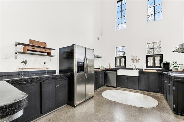 Building Photo - 1233 Lady Ln