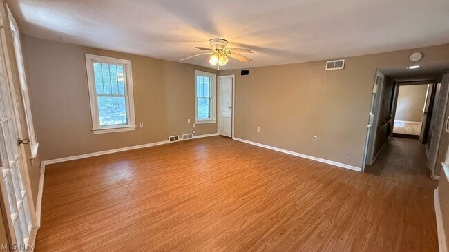 Building Photo - 629 Portage Lakes Drive
