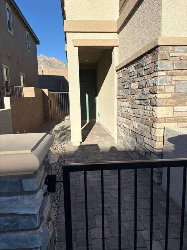 Building Photo - Welcome to this beautiful brand new home in Summerlin!