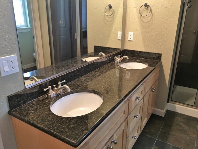 Building Photo - MILL RIVER CONDO (APP#3)