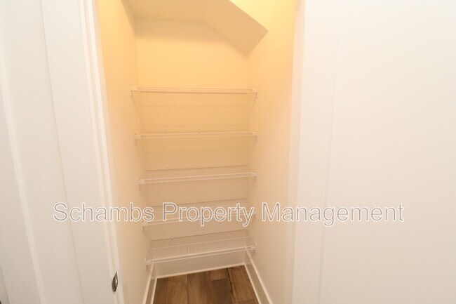 Building Photo - 110 Byrum St