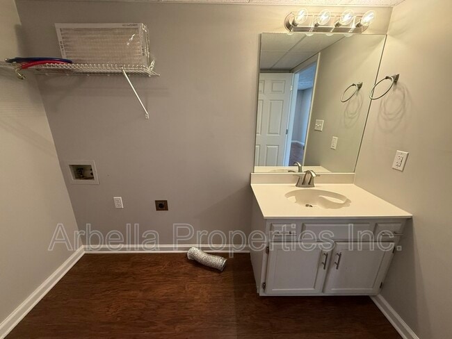 Building Photo - 2637 US-11W