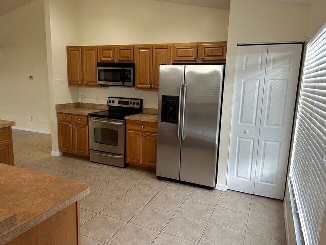 Building Photo - 375 Lexington Ave SW