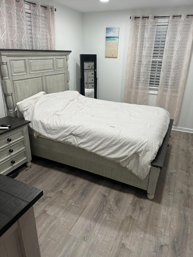 Building Photo - 8209 Dundalk Ave