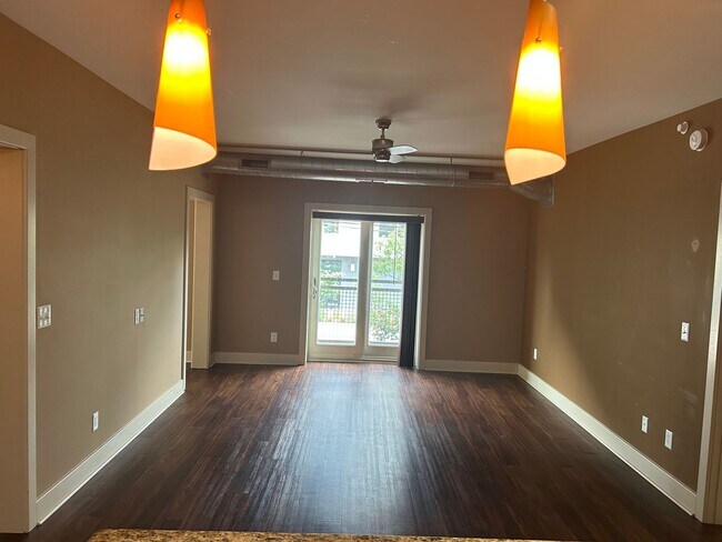 Building Photo - Nulu Loft