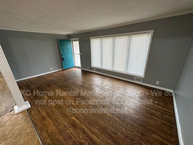 Building Photo - 5016 Norwood Ave