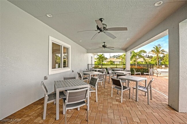 Building Photo - 388 Grace Bay Ln