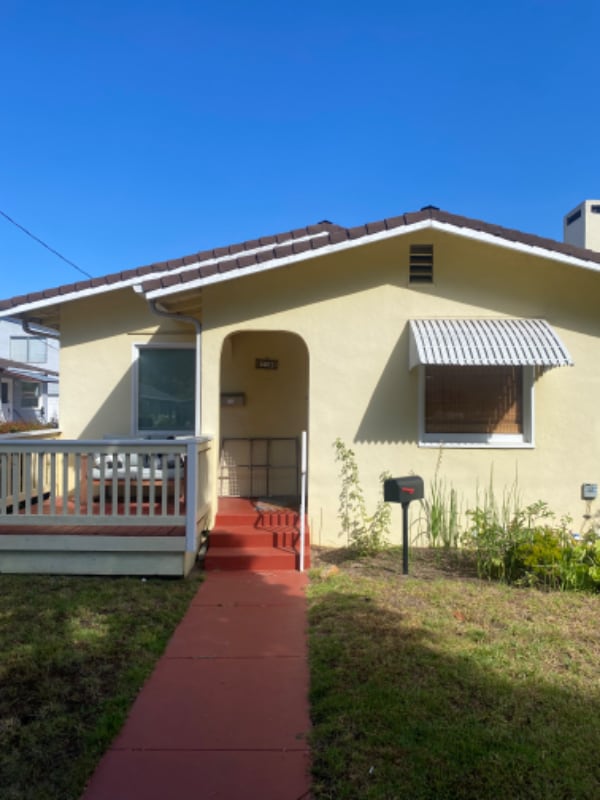 Building Photo - 710 W Sola St