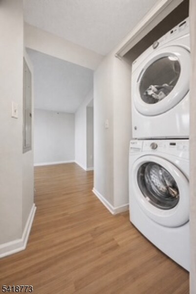 Building Photo - 100 Old Palisade Rd