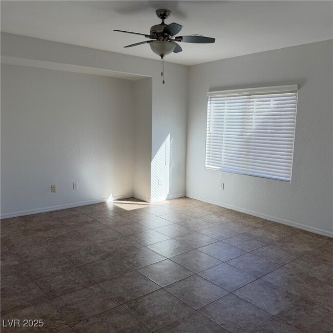 Building Photo - 6842 Feral Dove St