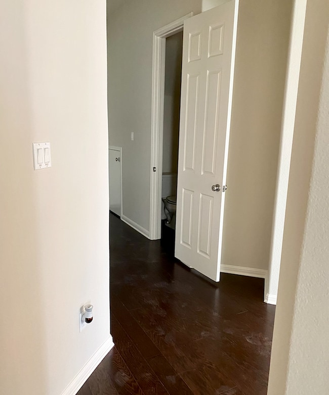 Building Photo - 2904 Tempe Dr