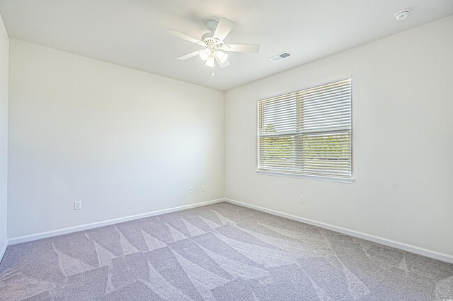 Building Photo - 3520 Bells Lk Cir