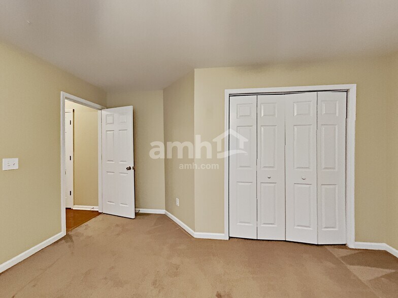 Building Photo - 6261 Sharpsburg Ct NW