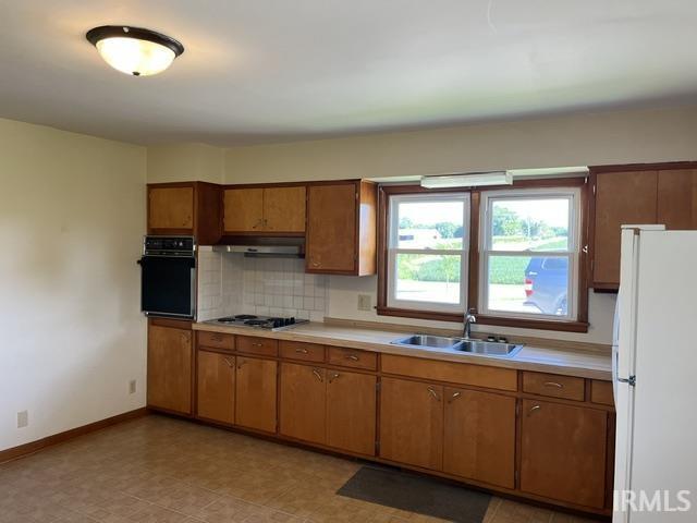 Building Photo - 4670 Breeze Rd