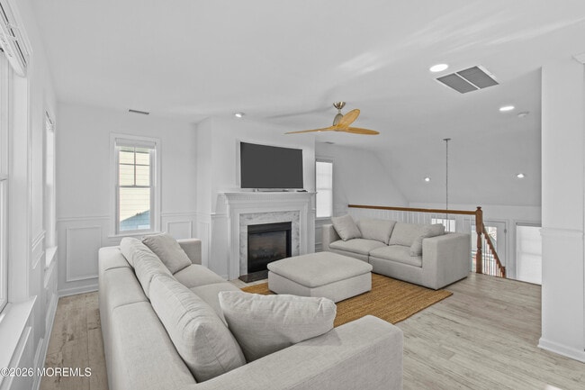 Building Photo - 447 NJ-35