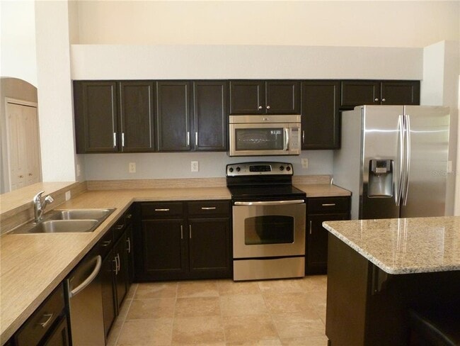 Building Photo - 6936 Cohasset Cir