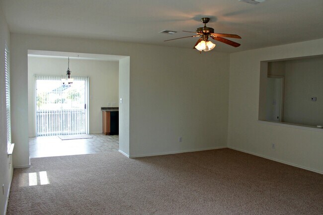 Building Photo - 3 Bedroom, 2 Bath Home in Round Rock