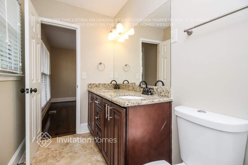 Building Photo - 1883 Guardian Way