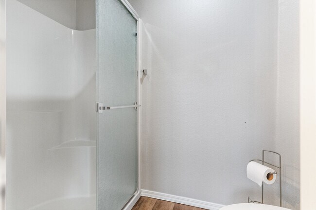 Building Photo - 2851 Cleveland Ave NW