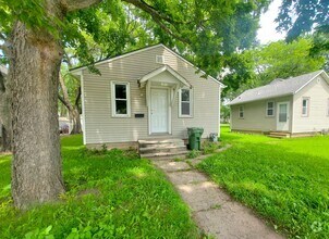 Building Photo - FOR RENT: 147 FRENCH- cute one bedroom bun...