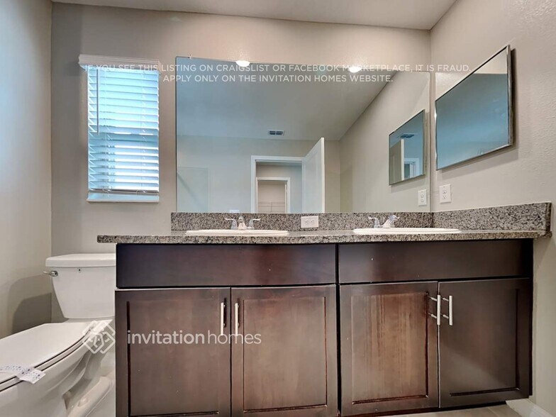 Building Photo - 8472 Houndstooth Enclave Dr