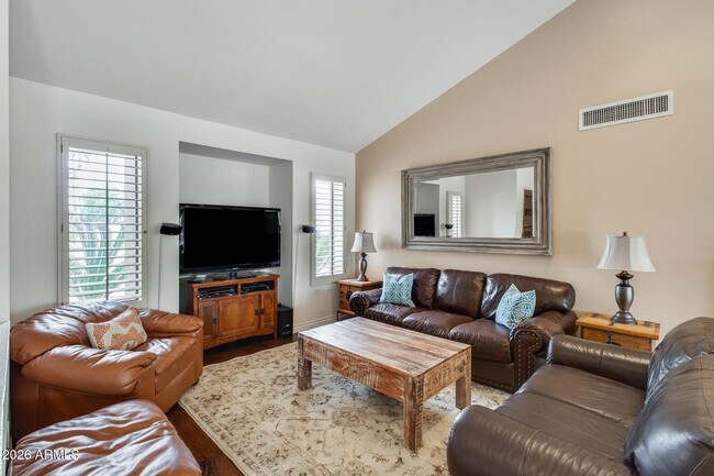 Building Photo - 10675 E Cinnabar Ave