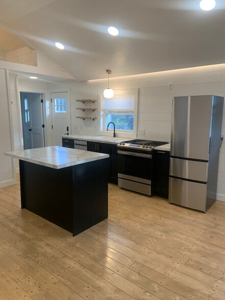 Primary Photo - 1300 NW 3rd Ave