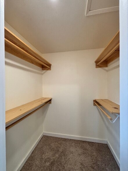 Building Photo - 429 Thomas St NW