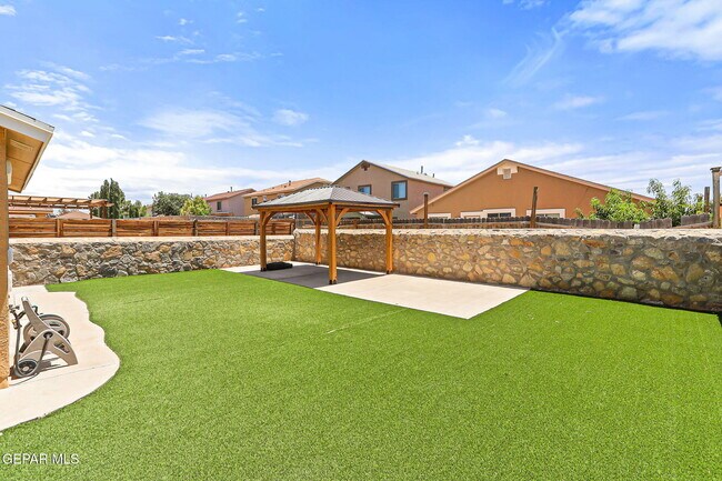 Building Photo - 14260 Bluesky Point Ct