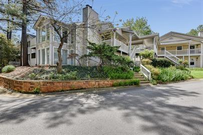 Primary Photo - 1210 Augusta Dr