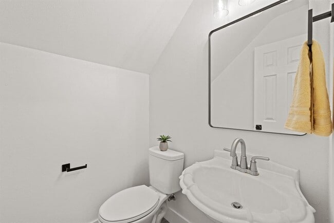 Building Photo - 13108 Tilder Dr