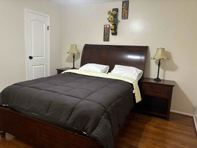 Building Photo - 3603 Starlite Dr