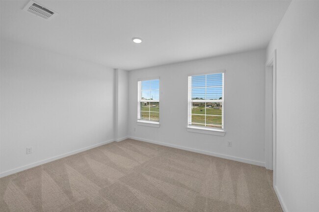Building Photo - 32518 Lantana Flds Rd