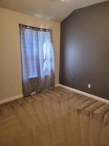 Building Photo - 3416 De Soto Loop