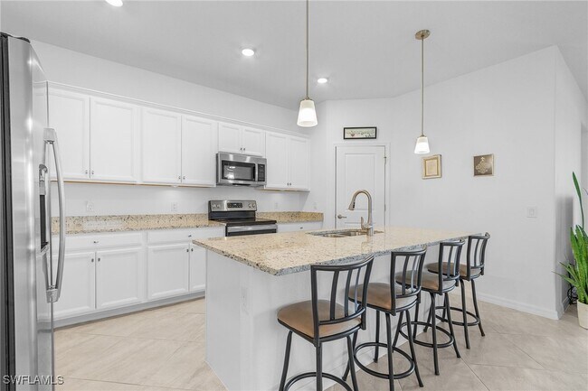Building Photo - 14712 Cantabria Dr