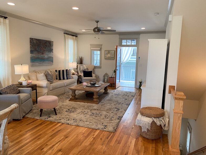 Building Photo - 204 Burns Ave