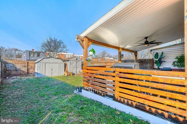 Building Photo - 800 Seckel Ct