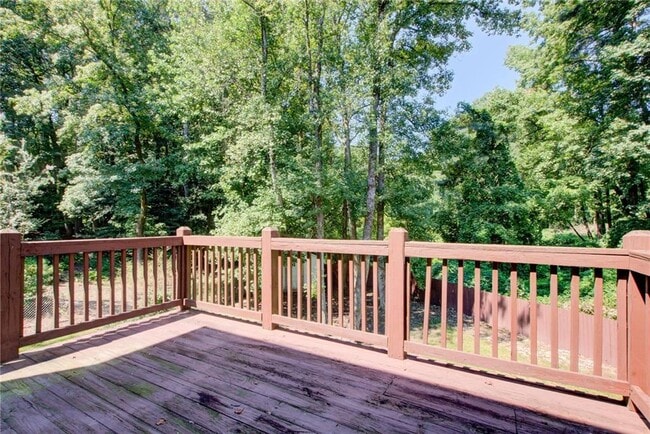 Building Photo - 2462 Empire Forest Dr