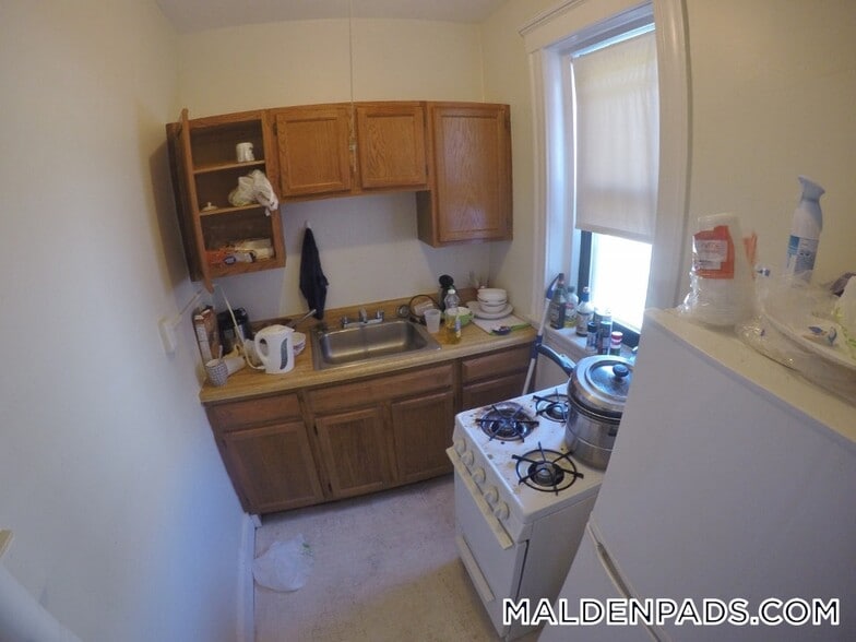 Building Photo - 17-19-19 Washington St S