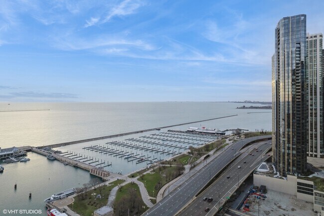 Building Photo - 211 N Harbor Dr