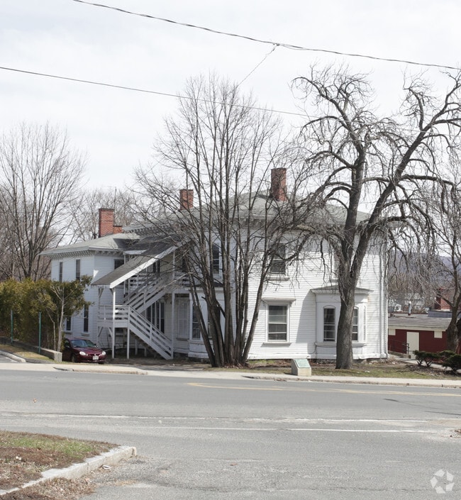 15 Elm St 15 Elm St Pittsfield MA 01201 Apartment Finder