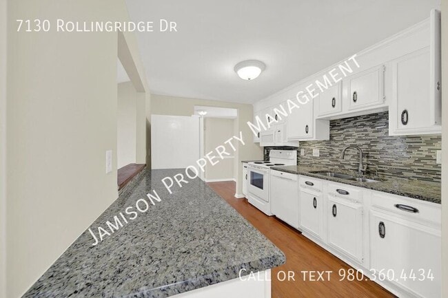 Building Photo - 7130 Rollingridge Dr