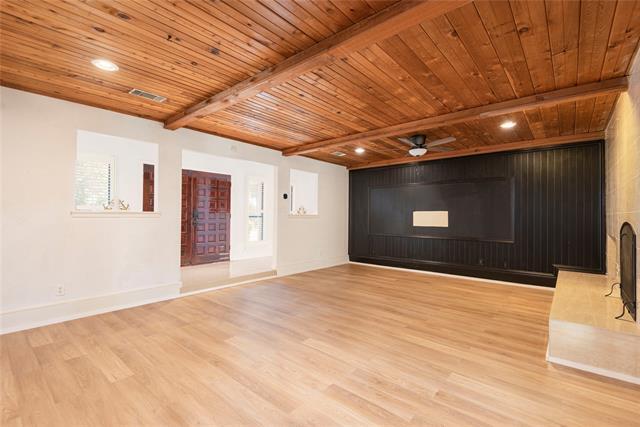 Building Photo - 3333 Sunrise Dr