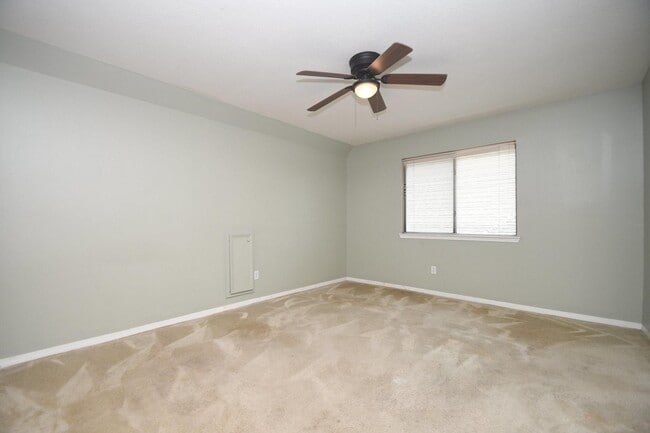 Building Photo - 14959 Royal Birkdale St